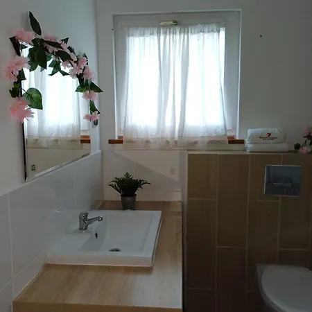 U Bartnika Z Basenem Na Mazurach * Guzowy Piec