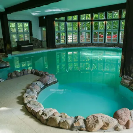 度假居 U Bartnika Z Basenem Na Mazurach *